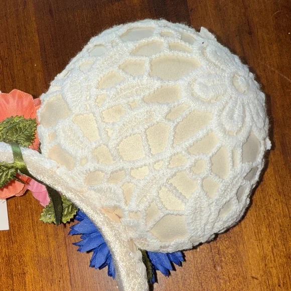 Disney White Lace Ears with Floral Accents (NWT) - Picture 8 of 10